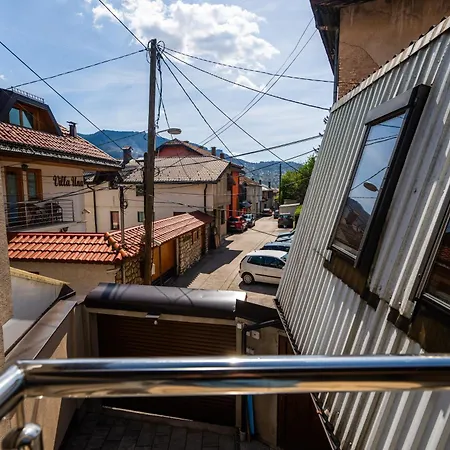 Quiet With Free Parking Daire