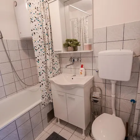 Quiet With Free Parking * Saraybosna