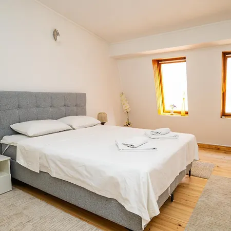 Quiet With Free Parking Saraybosna