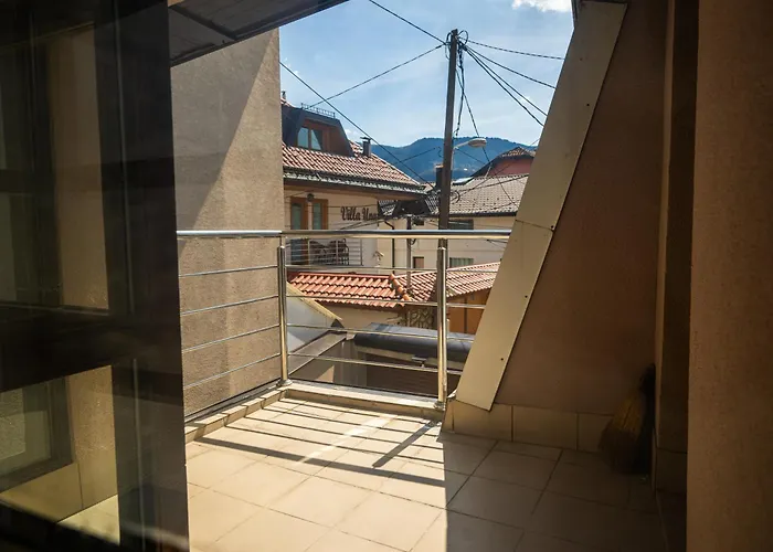 Quiet With Free Parking Апартаменты Сараево