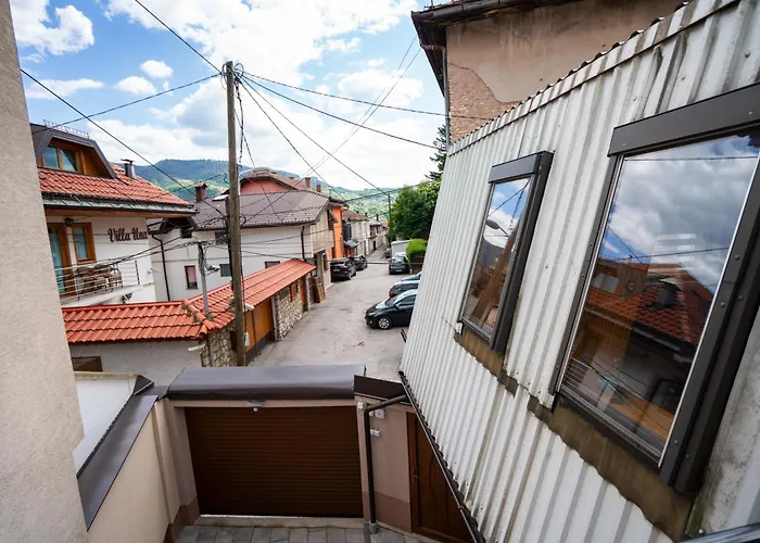 Апартаменты Quiet With Free Parking Сараево